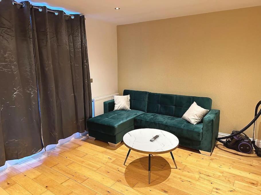 1 Bed Room Flat Near Central Londres Extérieur photo
